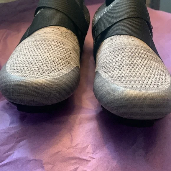 Unisex Cycling Shoes Compatible with Peloton Bike & SPD  Grey size 7 NWT - Picture 6 of 16
